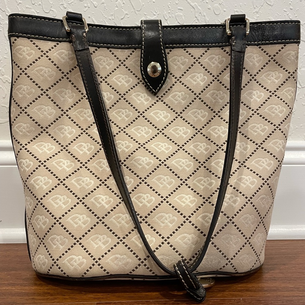 Used Dooney & Bourke bag